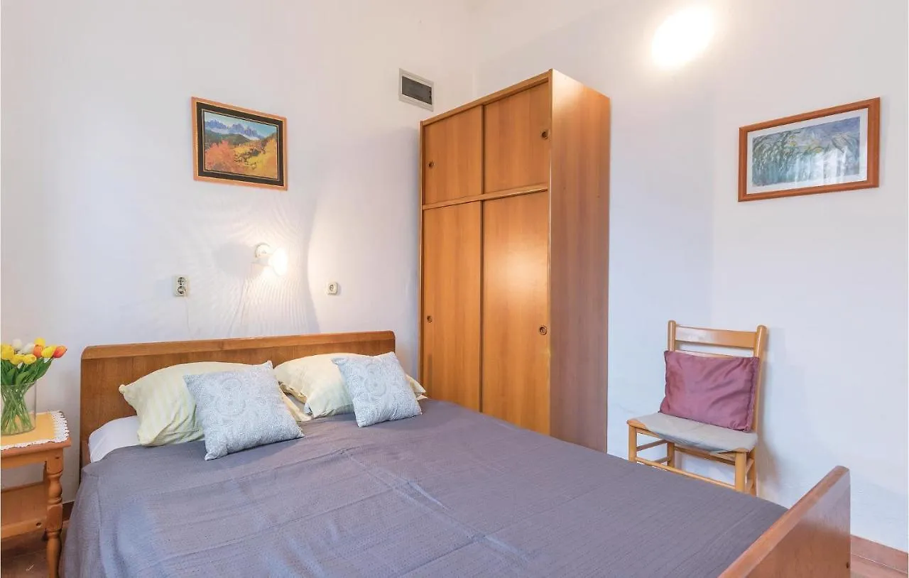 Gorgeous Apartment In Medulin With Kitchen Croatia
