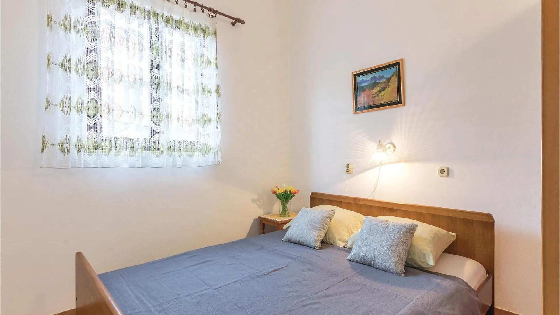 Gorgeous Apartment In Medulin With Kitchen