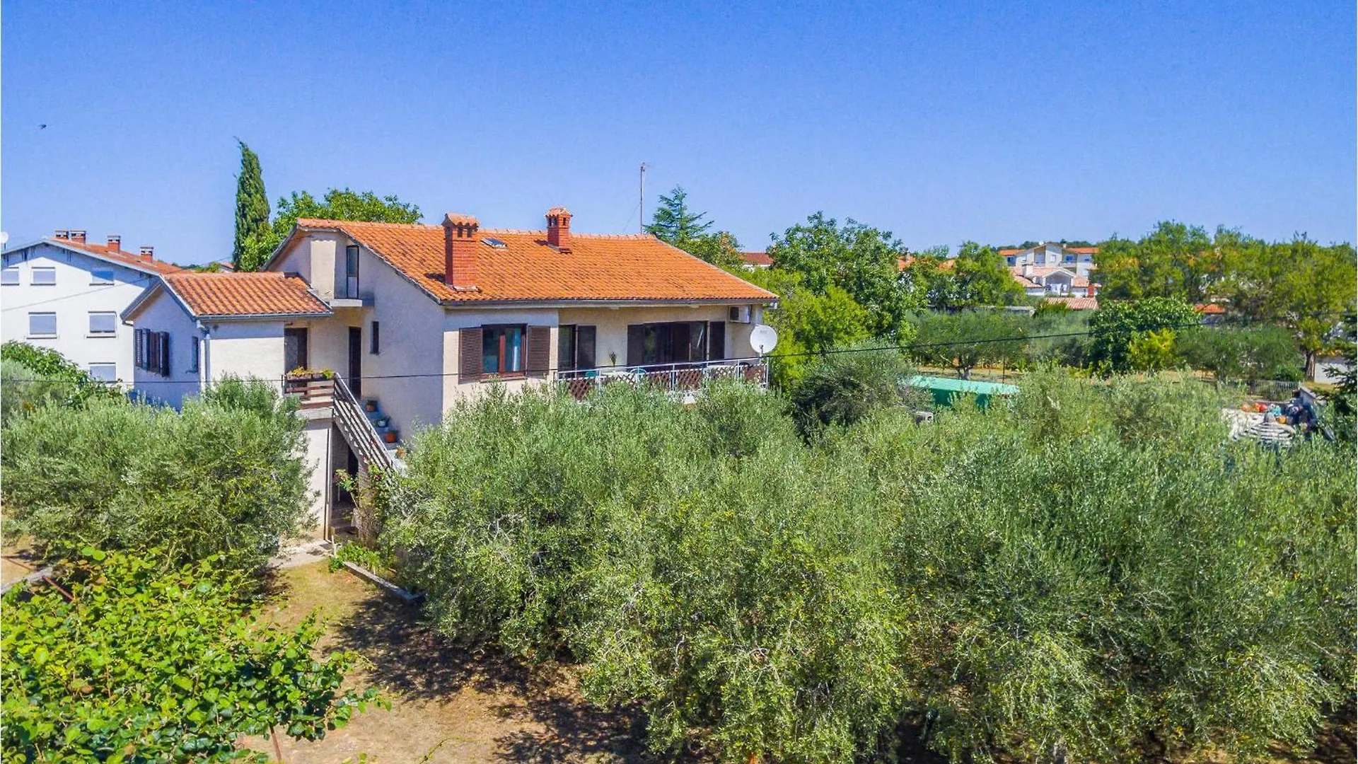 Gorgeous Apartment In Medulin With Kitchen